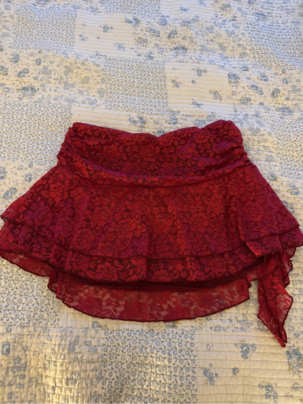 Edikted Red Floral Lace Tiered Mini Skirt